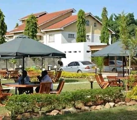 Отель El Passo Gardens Кисуму Экстерьер фото
